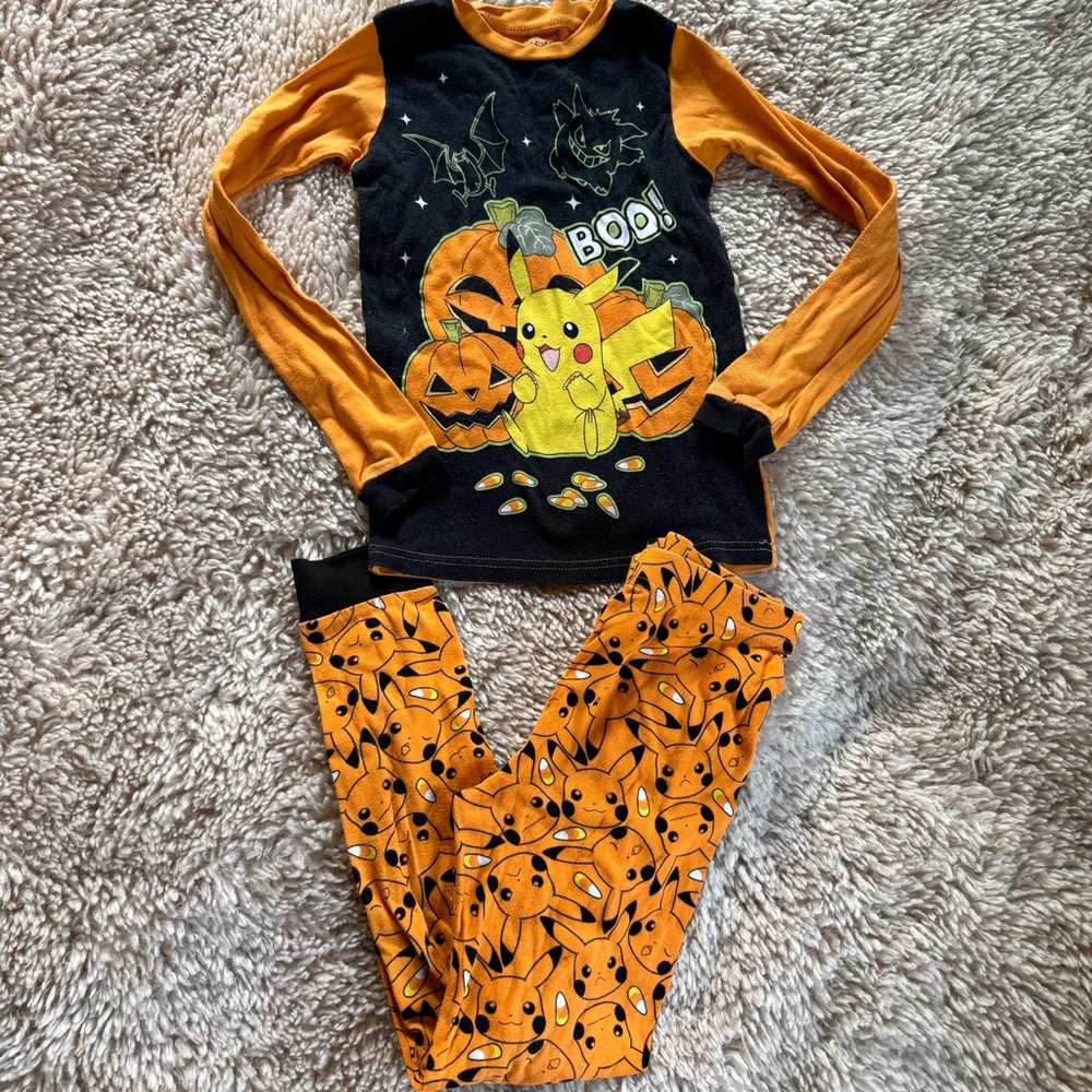 Pokémon Pikachu‎ Long Sleeve 2 Pc Pajama Set Unisex Size 10 Halloween